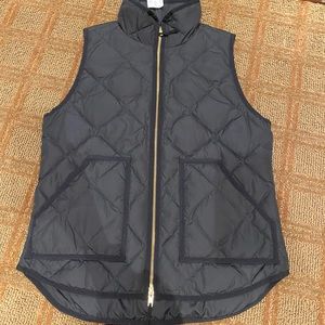 NWT j crew black quilted vest small women’s